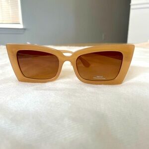 Nude Tan Square sunglasses